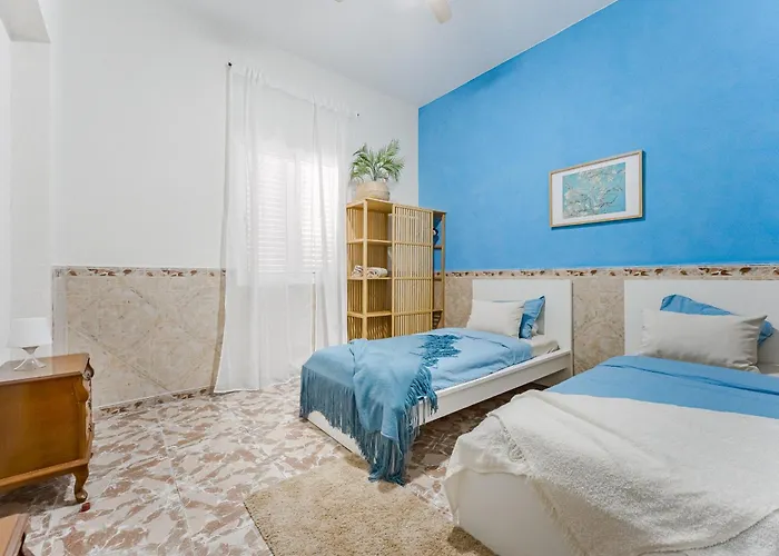 7br House For 14 Guests With Big Terrace - Bonita Paradise