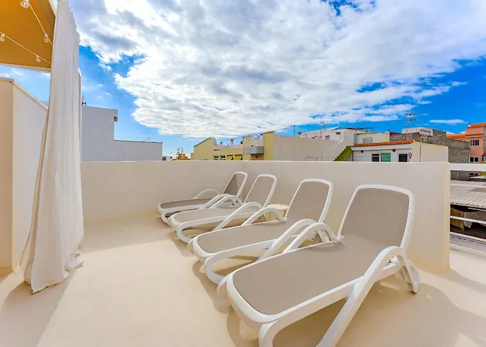 7br House For 14 Guests With Big Terrace - Bonita Paradise